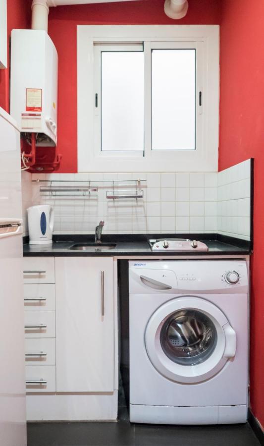 Apartamento Entenca Barcelona Bagian luar foto
